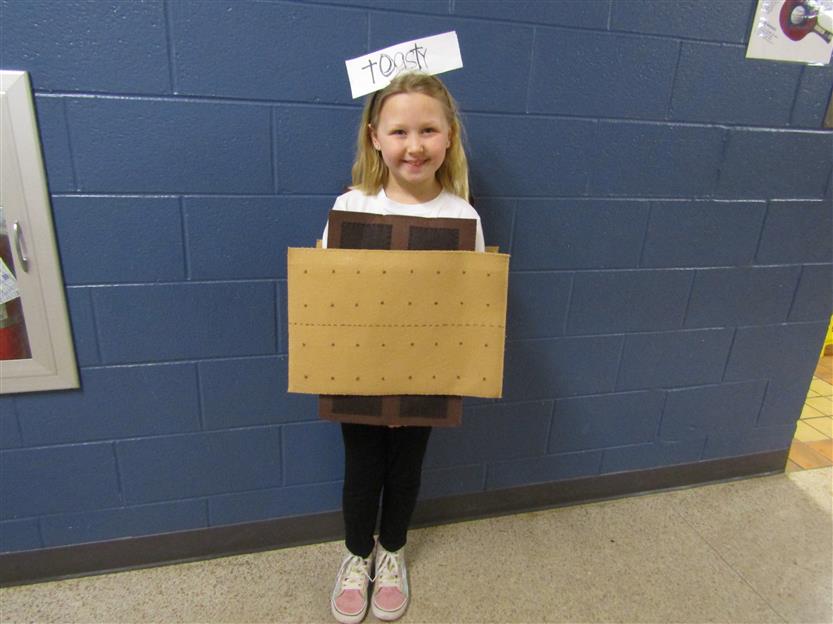 Students celebrate reading during Read Across America Week